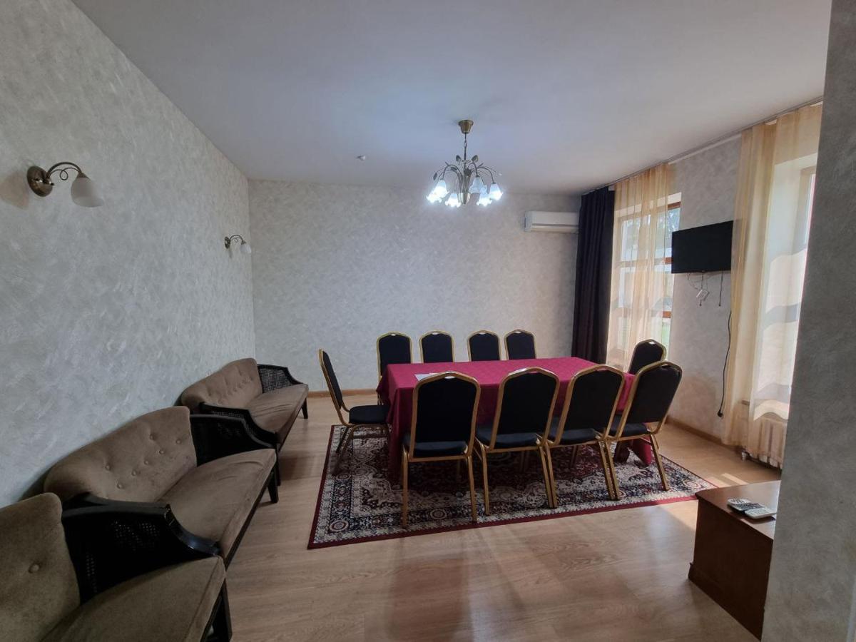 Green Land Hotel Aktobe Exterior photo