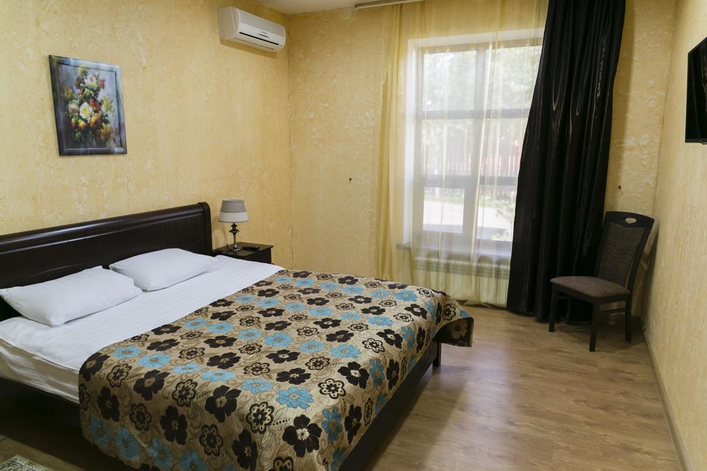 Green Land Hotel Aktobe Room photo