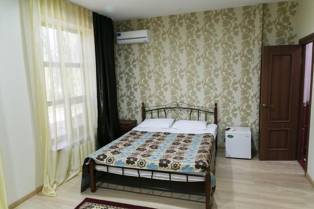 Green Land Hotel Aktobe Room photo